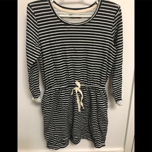 Abercrombie & Fitch women’s tie-waist knit dress